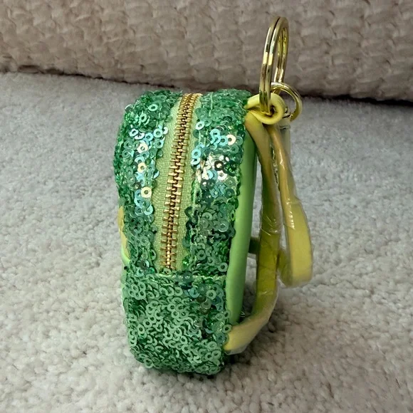 Loungefly Disney Princess Mystery Mini Bag Charm Collection - Tiana - Picture 5 of 8